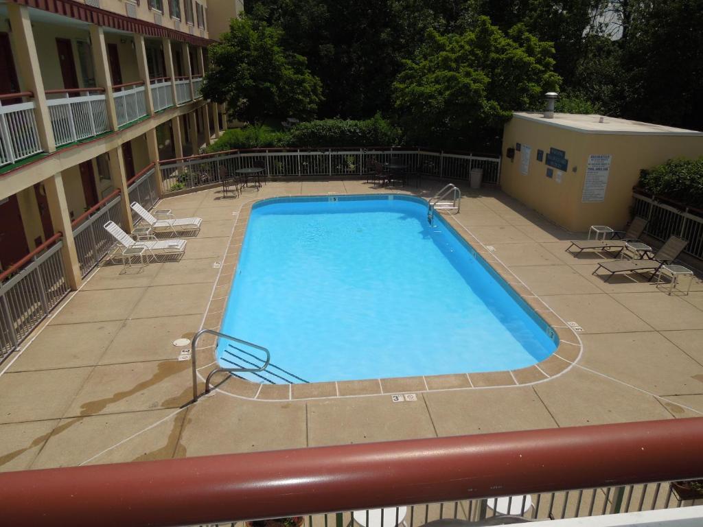 Travelodge - Cincinnati シャロンビル エクステリア 写真